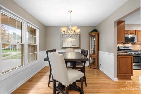 Tiny photo for 450 Trailside Drive, Lake Zurich, IL 60047 (MLS # 12478536)