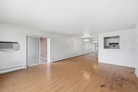 Tiny photo for 1216 S New Wilke Road #307, Arlington Heights, IL 60005 (MLS # 12625014)