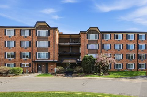 Tiny photo for 1216 S New Wilke Road #307, Arlington Heights, IL 60005 (MLS # 12625014)