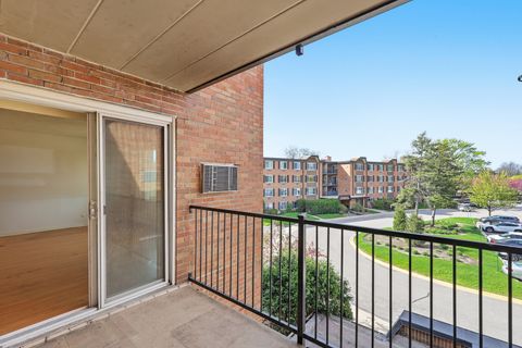 Tiny photo for 1216 S New Wilke Road #307, Arlington Heights, IL 60005 (MLS # 12625014)