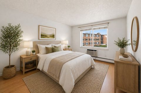 Tiny photo for 1216 S New Wilke Road #307, Arlington Heights, IL 60005 (MLS # 12625014)