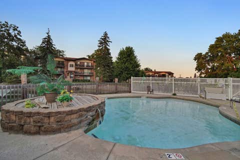Tiny photo for 13911 James Drive #1011, Crestwood, IL 60418 (MLS # 12713308)