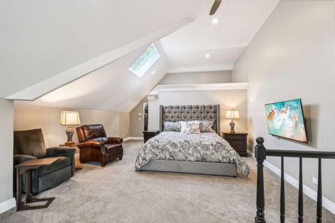Tiny photo for 3001 Glen Eagles Court, St. Charles, IL 60174 (MLS # 12484091)