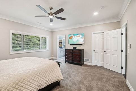 Tiny photo for 3001 Glen Eagles Court, St. Charles, IL 60174 (MLS # 12484091)