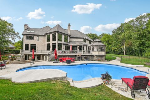Tiny photo for 3001 Glen Eagles Court, St. Charles, IL 60174 (MLS # 12484091)