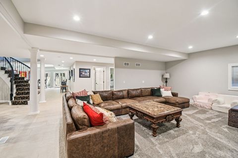 Tiny photo for 3001 Glen Eagles Court, St. Charles, IL 60174 (MLS # 12484091)