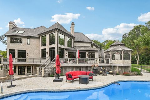 Tiny photo for 3001 Glen Eagles Court, St. Charles, IL 60174 (MLS # 12484091)