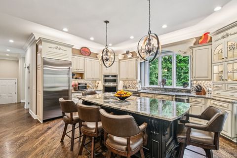 Tiny photo for 3001 Glen Eagles Court, St. Charles, IL 60174 (MLS # 12484091)