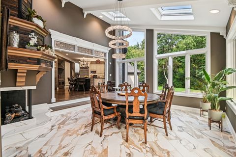 Tiny photo for 3001 Glen Eagles Court, St. Charles, IL 60174 (MLS # 12484091)