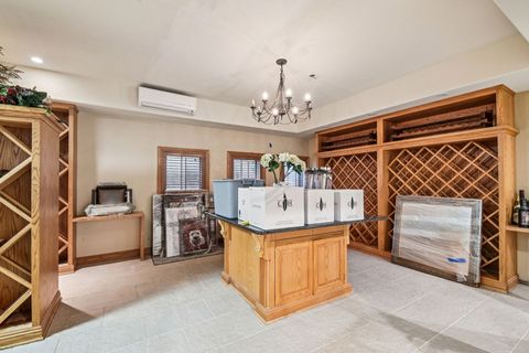 Tiny photo for 3001 Glen Eagles Court, St. Charles, IL 60174 (MLS # 12484091)