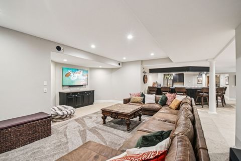 Tiny photo for 3001 Glen Eagles Court, St. Charles, IL 60174 (MLS # 12484091)