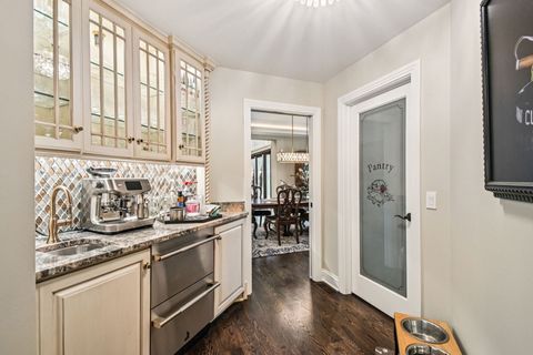 Tiny photo for 3001 Glen Eagles Court, St. Charles, IL 60174 (MLS # 12484091)
