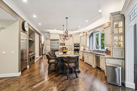 Tiny photo for 3001 Glen Eagles Court, St. Charles, IL 60174 (MLS # 12484091)