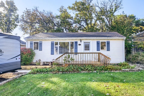 Photo of 17843 W Big Oaks Road, Grayslake, IL 60030 (MLS # 12788408)