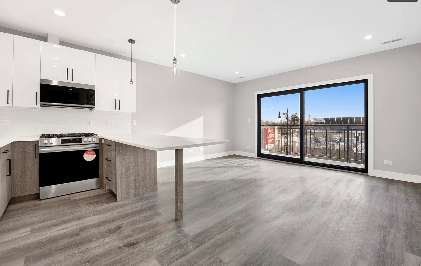 5418 W Belmont Street 3W