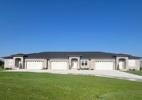 Photo of 392 White Hawk Way, Manteno, IL 60950 (MLS # 12437999)