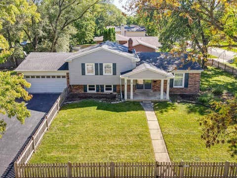 Tiny photo for 4 Tamarack Avenue, Naperville, IL 60540 (MLS # 12795587)