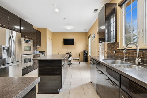 Tiny photo for 54 Beaconsfield Court, Lincolnshire, IL 60069 (MLS # 12588796)