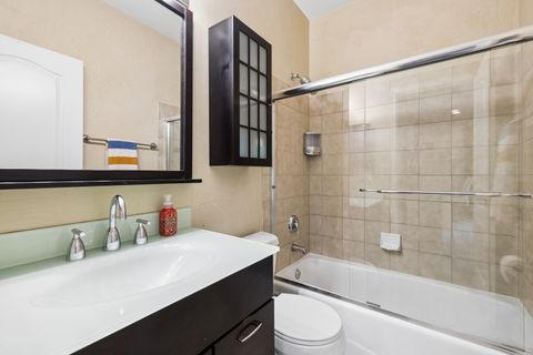 Tiny photo for 54 Beaconsfield Court, Lincolnshire, IL 60069 (MLS # 12588796)