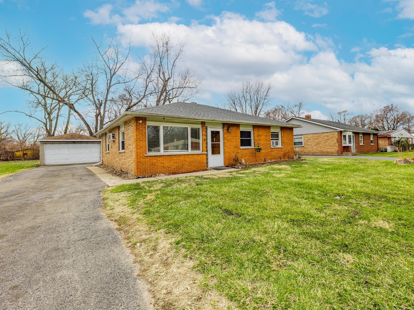 15316 Parkside Drive