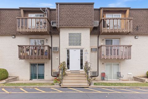 A home in Crest Hill