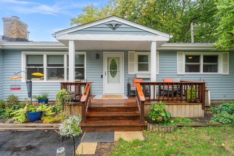 Tiny photo for 1111 Hart Road, Batavia, IL 60510 (MLS # 12163239)
