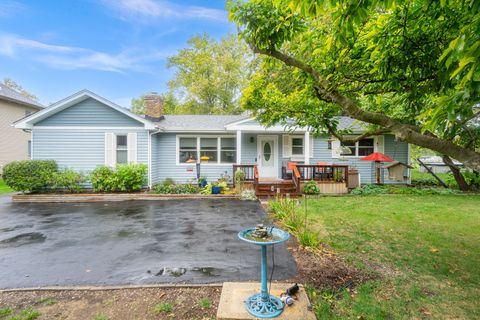 Tiny photo for 1111 Hart Road, Batavia, IL 60510 (MLS # 12163239)