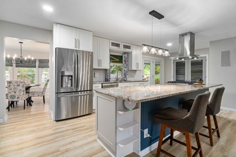 Tiny photo for 1111 Hart Road, Batavia, IL 60510 (MLS # 12163239)