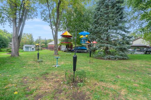 Tiny photo for 1111 Hart Road, Batavia, IL 60510 (MLS # 12163239)