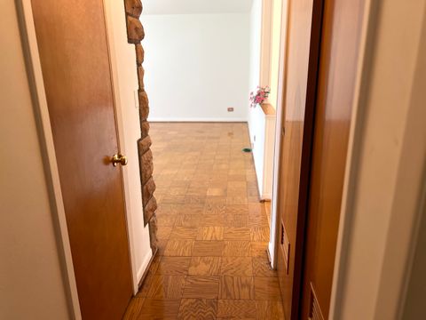 Tiny photo for 1060 Warwick Lane, Elk Grove Village, IL 60007 (MLS # 12430935)