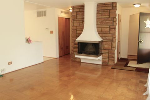 Tiny photo for 1060 Warwick Lane, Elk Grove Village, IL 60007 (MLS # 12430935)