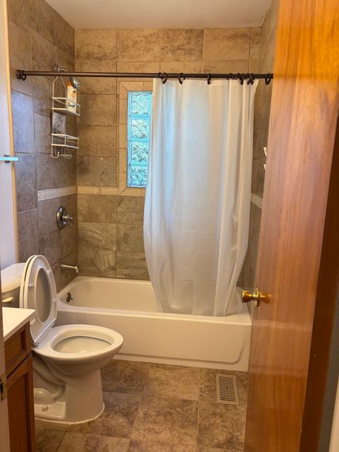 Tiny photo for 1060 Warwick Lane, Elk Grove Village, IL 60007 (MLS # 12430935)