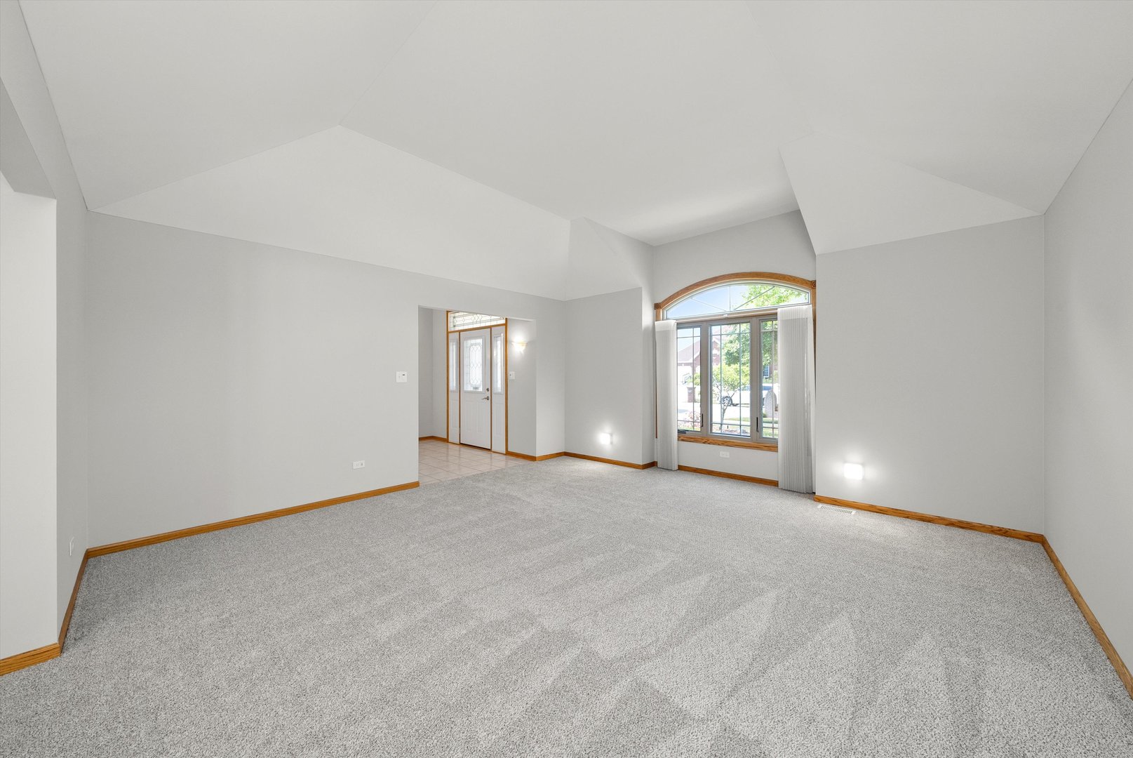 8707 BLACK OAK Avenue