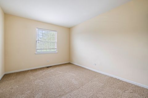 Tiny photo for 510 Nebraska Circle, Carol Stream, IL 60188 (MLS # 12696292)