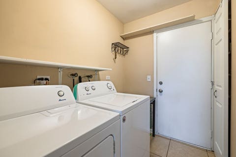 Tiny photo for 510 Nebraska Circle, Carol Stream, IL 60188 (MLS # 12696292)