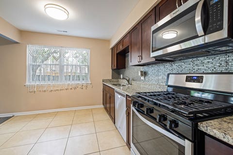 Tiny photo for 510 Nebraska Circle, Carol Stream, IL 60188 (MLS # 12696292)