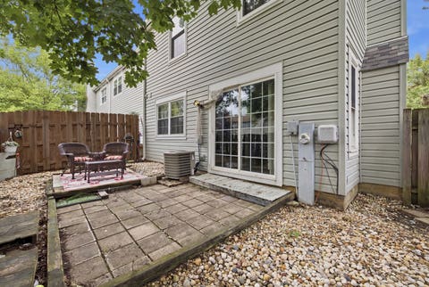 Tiny photo for 510 Nebraska Circle, Carol Stream, IL 60188 (MLS # 12696292)