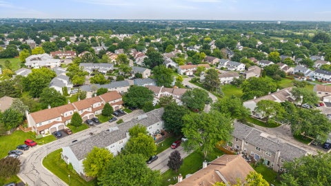 Tiny photo for 510 Nebraska Circle, Carol Stream, IL 60188 (MLS # 12696292)
