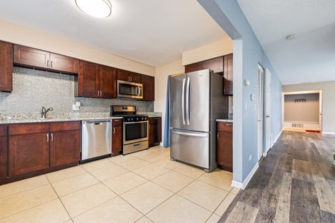 Tiny photo for 510 Nebraska Circle, Carol Stream, IL 60188 (MLS # 12696292)