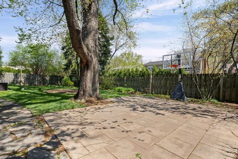 Tiny photo for 627 S Patton Avenue, Arlington Heights, IL 60005 (MLS # 12626394)