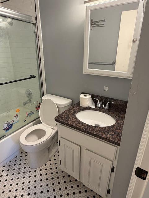 Tiny photo for 1305 Kingsbury Drive #E, Hanover Park, IL 60133 (MLS # 12685038)