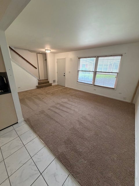 Tiny photo for 1305 Kingsbury Drive #E, Hanover Park, IL 60133 (MLS # 12685038)