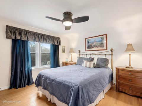 Tiny photo for 821 N Catherine Avenue, La Grange Park, IL 60526 (MLS # 12588604)