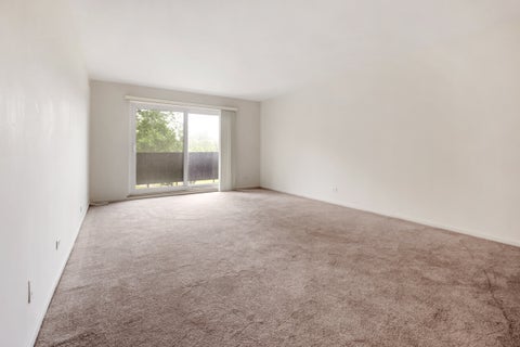 Tiny photo for 840 Wellington Avenue #218, Elk Grove Village, IL 60007 (MLS # 12752295)