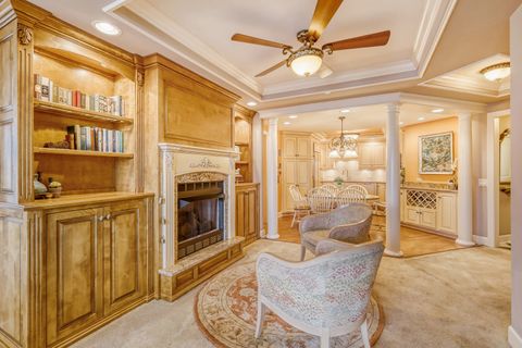 Tiny photo for 10 E Burlington Street #3B, Riverside, IL 60546 (MLS # 12607040)