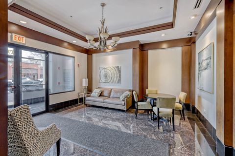 Tiny photo for 10 E Burlington Street #3B, Riverside, IL 60546 (MLS # 12607040)