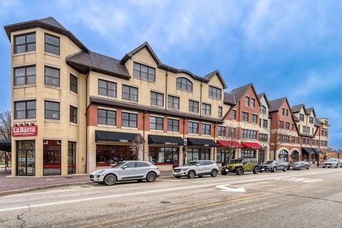 Photo of 10 E Burlington Street #3B, Riverside, IL 60546 (MLS # 12607040)