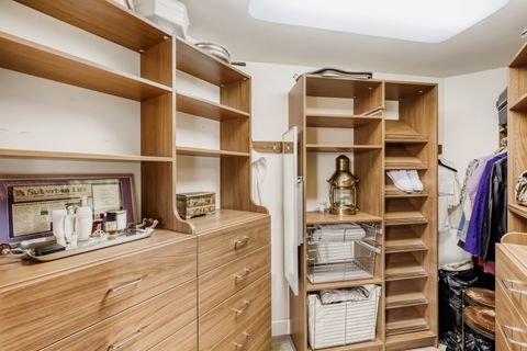 Tiny photo for 10 E Burlington Street #3B, Riverside, IL 60546 (MLS # 12607040)