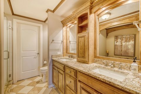 Tiny photo for 10 E Burlington Street #3B, Riverside, IL 60546 (MLS # 12607040)