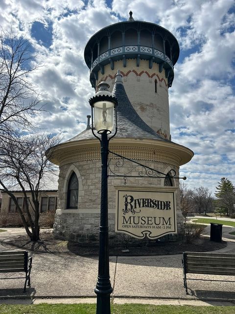 Tiny photo for 10 E Burlington Street #3B, Riverside, IL 60546 (MLS # 12607040)